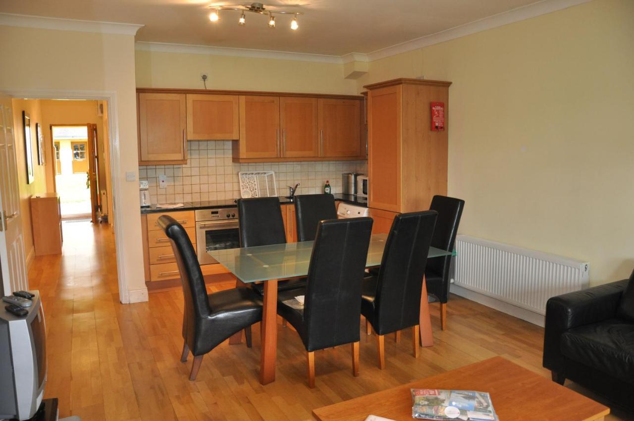 Heyward Mews Holiday Homes By Trident Holiday Homes Swords Eksteriør billede